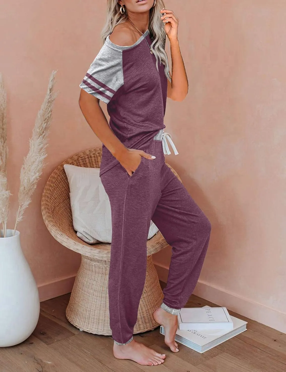 AUTOMET Lounge Sets For Women Two Piece Outfits Loungewear Short Sleeve Crewneck Jogger Pajama Set Sweatpants Tracksuit