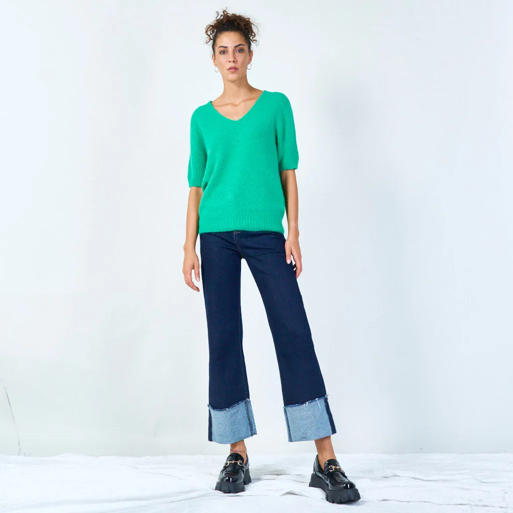 Classic v-neck sweater wholesale