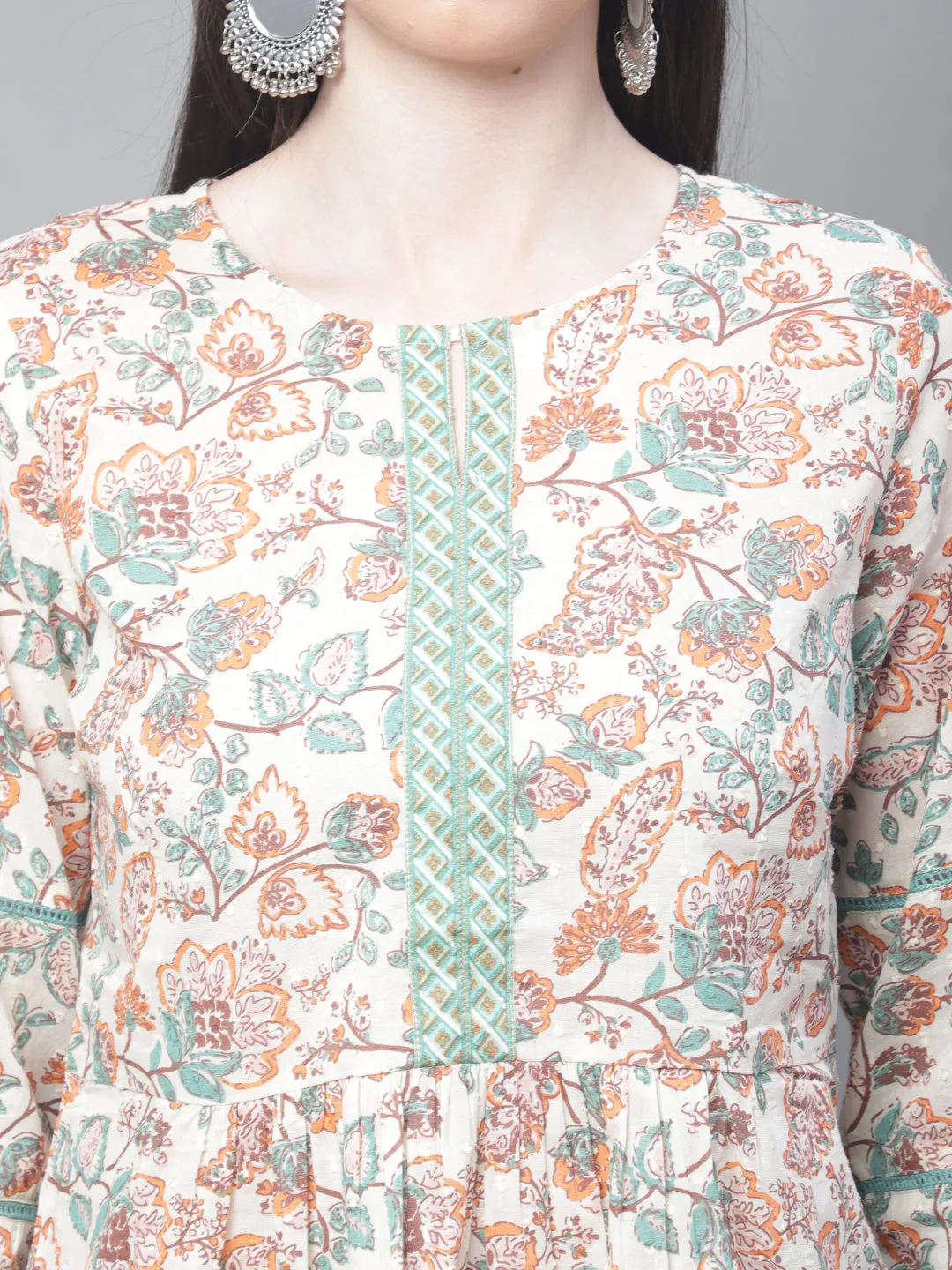 Women's Casual  Offwhite Floral Print Round neck with Keyhole Tunic